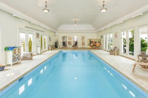 216 Byram Shore Rd, Greenwich, CT 06830 exterior