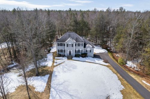 51 Fiddlehead Ln, Chester, NH 03036 exterior