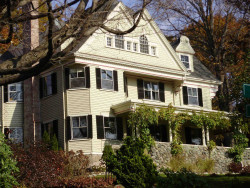 275 Mill St, Newton, MA 02459 exterior