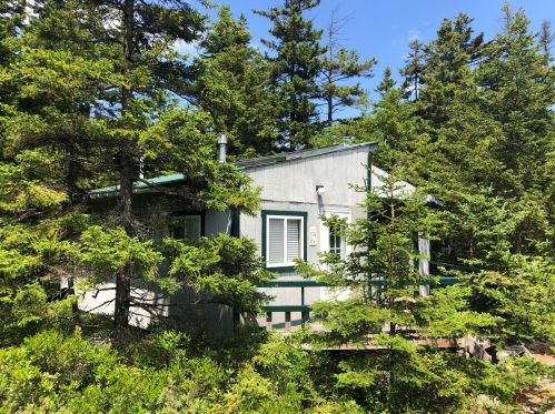 33 Stanley Point Rd, Minturn, ME 04685 exterior