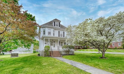 441 Upham St, Melrose, MA 02176 exterior