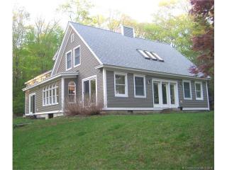 21 Greenwich Rd, Warren, CT 06754 exterior