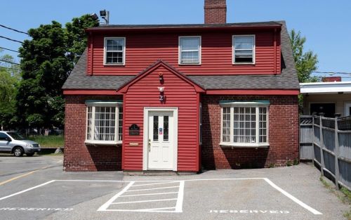 2 Mill St, Peabody, MA 01960 exterior