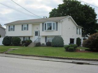 185 Budlong Rd, Cranston, RI 02920 exterior