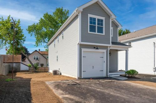 25 Ballou St, Cumberland, RI 02864 exterior