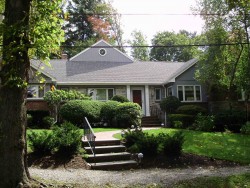 8 Lansing Rd, Newton, MA 02465 exterior