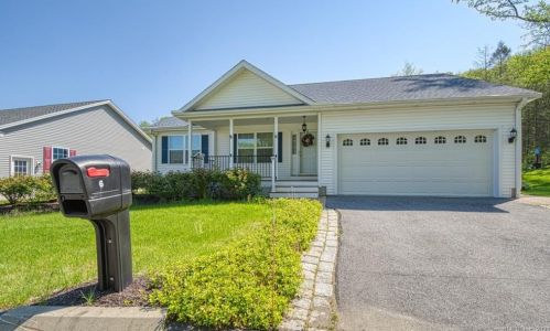 6 Lauren Ln, Torrington, CT exterior