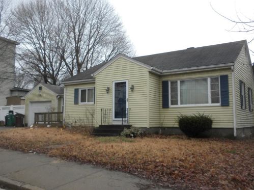 881 Cass Ave, Woonsocket, RI 02895 exterior