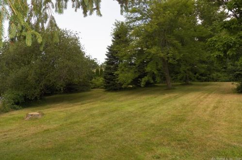 102 Clark Hill Rd, Waterbury, CT 06712 exterior