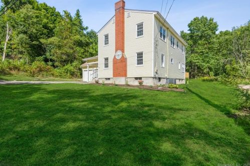 389 Mount Tobe Rd, Plymouth, CT 06782 exterior
