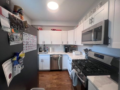 726 2Nd St, Roxbury-Xing, MA 02127 exterior