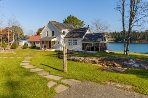 22 Wallace Shore Rd, Harpswell, ME 04079 exterior