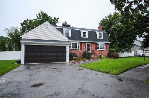 25 Intervale Ave, Peabody, MA 01960 exterior