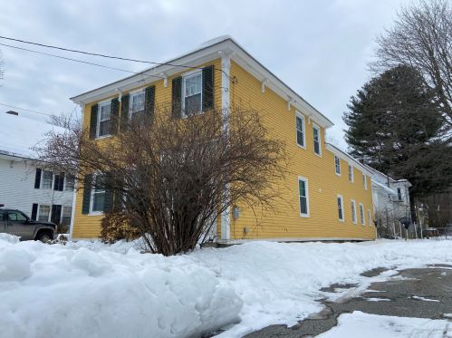 18 Elm St, Augusta, ME 04330 exterior