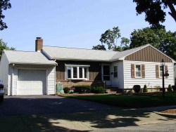 9 Joseph Rd, Newton, MA 02460 exterior