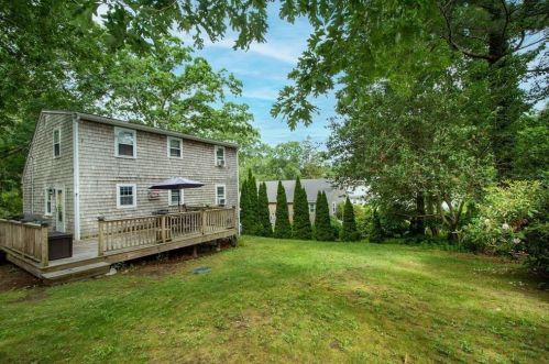 11 Clay Hill Rd, Plymouth, MA 02360 exterior