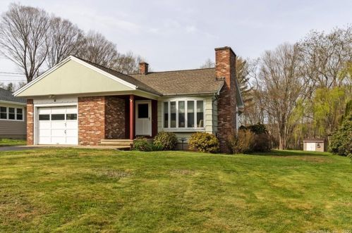 88 Old Hebron Rd, Colchester, CT 06415 exterior