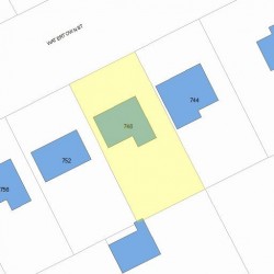 748 Watertown St, Newton, MA 02460 plot plan