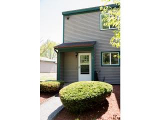 26 Hideaway Ln, Williston, VT 05495 exterior