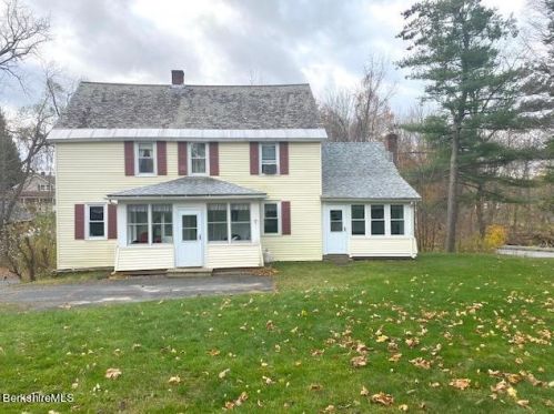 86 Hoosac St, Adams, MA 01220 exterior