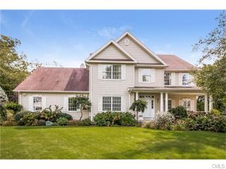 18 Tamarac Ln, Milford, CT 06461 exterior