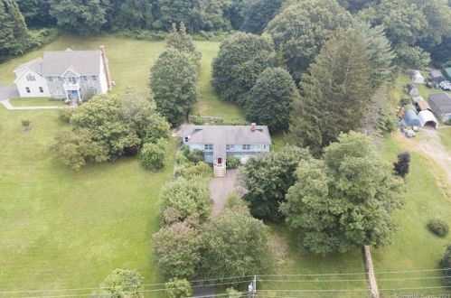 70 Glenwood Ave, Waterbury, CT 06762 exterior
