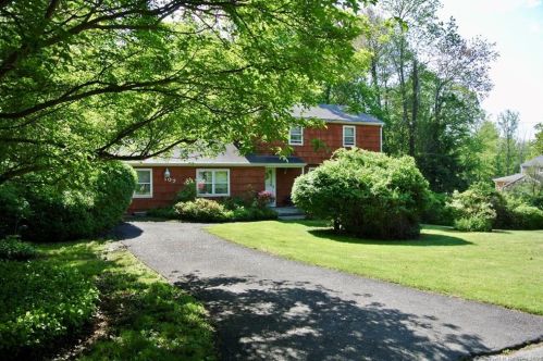 107 Harvester Rd, Upper Stepney, CT 06468 exterior