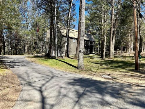 34 Gerrish Dr, Nottingham, NH 03290 exterior