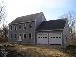 11 Harlan Dr, Barrington, NH 03825 exterior