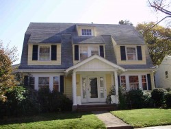 34 Bradford Rd, Newton, MA 02461 exterior