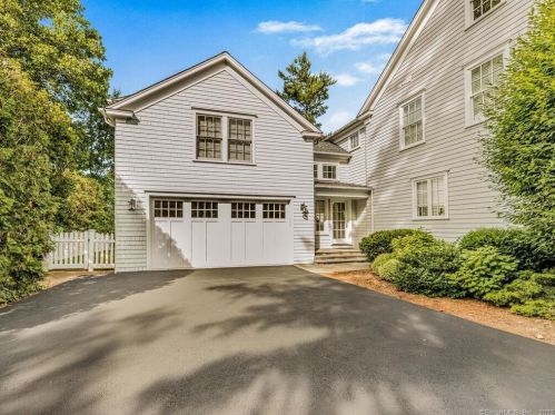 17 Kimberly Pl, New Canaan, CT 06840 exterior