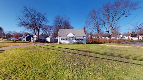 94 Rood Ave, Windsor, CT 06095 exterior