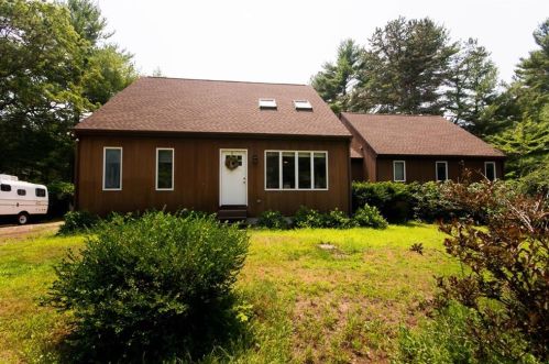 774 Shannock Rd, Wakefield, RI 02879 exterior