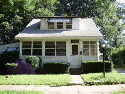 15 Edgewood Rd, Newton, MA 02465 exterior