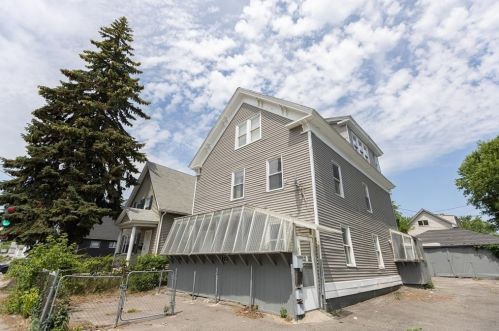 611 Cambridge St, Worcester, MA 01610 exterior