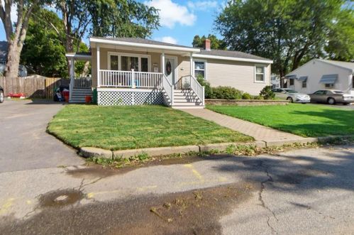 85 Atlantic Blvd, North Providence, RI 02911 exterior