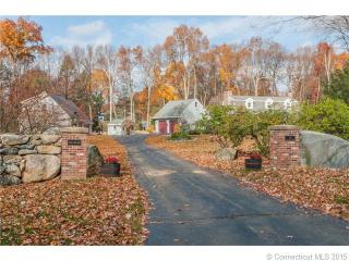 20 Tanglewood Dr, Avon, CT 06001 exterior