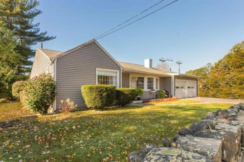 620 Woodbury Ave, Portsmouth, NH 03801 exterior
