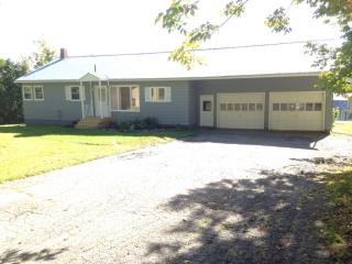 562 Lake Region Rd, Westmore, VT exterior