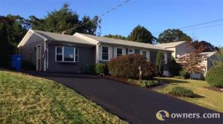 31 Hollow Tree Dr, Cranston, RI 02920 exterior