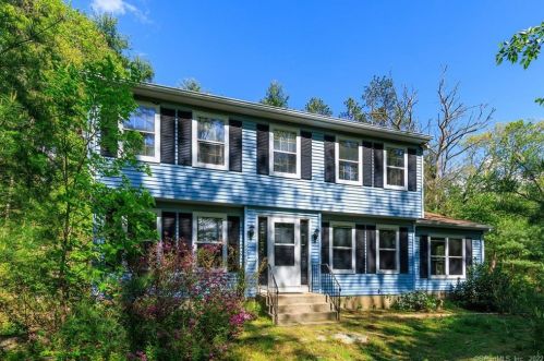 284 Jericho Rd, Pomfret-Center, CT 06259 exterior