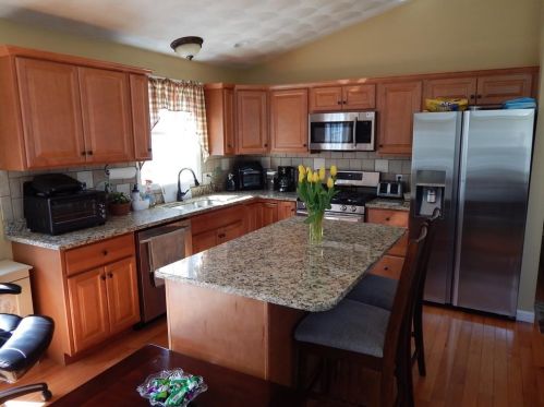31 Lake Washington Dr, Glocester, RI 02814 exterior
