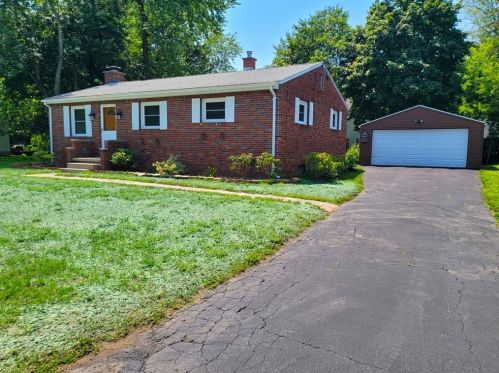 34 Newhouse St, Springfield, MA 01118 exterior