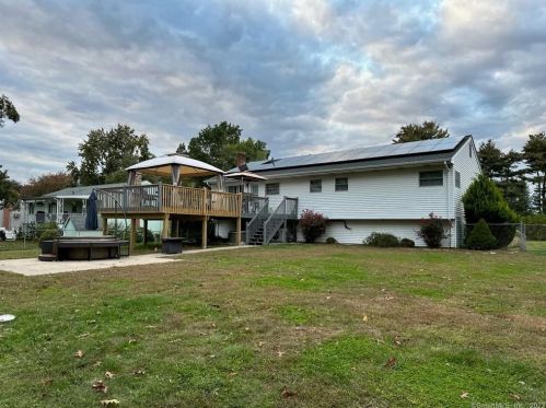 79 Hayes Rd, Wapping, CT 06074 exterior