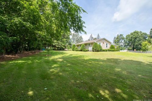 389 Hall Hill Rd, Somers, CT 06071 exterior