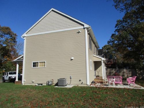 111 Vanguard St, Bridgeport, CT 06606 exterior