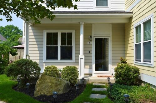 6 Main St, Roxbury Xing, MA 02124 exterior