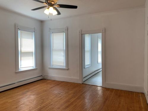 2 Freeland St, Worcester, MA 01603 exterior