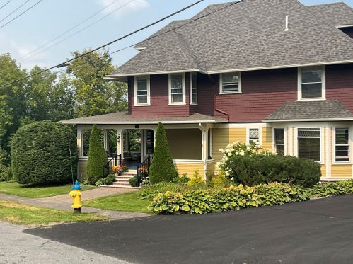 13 Fort Hill St, Fort-Fairfield, ME 04742 exterior