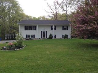 3055 David Ave, Killingly, CT 06239 exterior